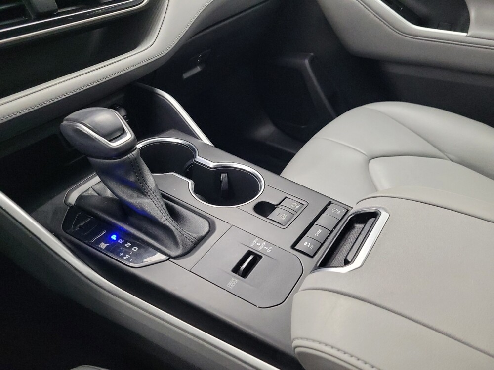 2021 Toyota Highlander in Huntsville, AL 35816 - 18123757 26