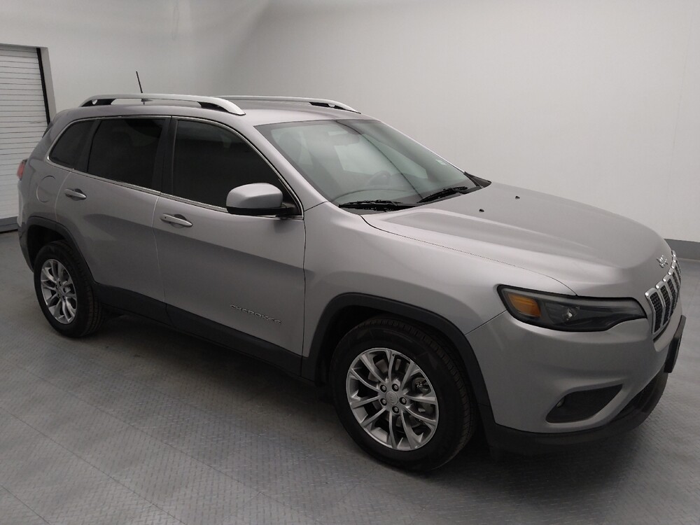 2019 Jeep Cherokee in St. Louis, MO 63136 - 18123761 11