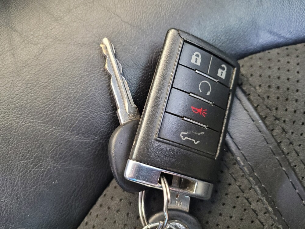 2012 Cadillac CTS in Cincinnati, OH 45255 - 18123769 32