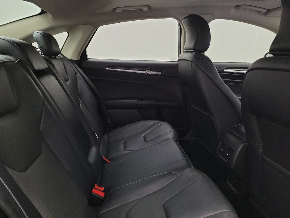 2019 Ford Fusion in Cincinnati, OH 45255 - 18123776 19