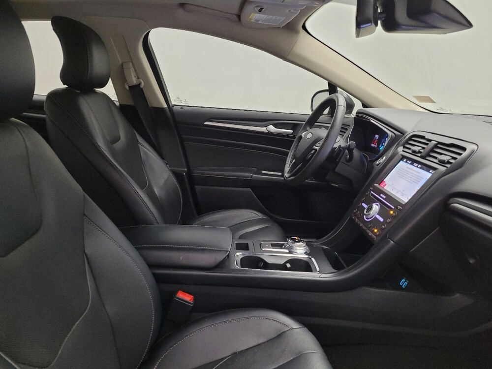 2019 Ford Fusion in Cincinnati, OH 45255 - 18123776 21