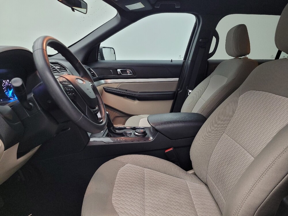 2018 Ford Explorer in Cincinnati, OH 45255 - 18123777 17
