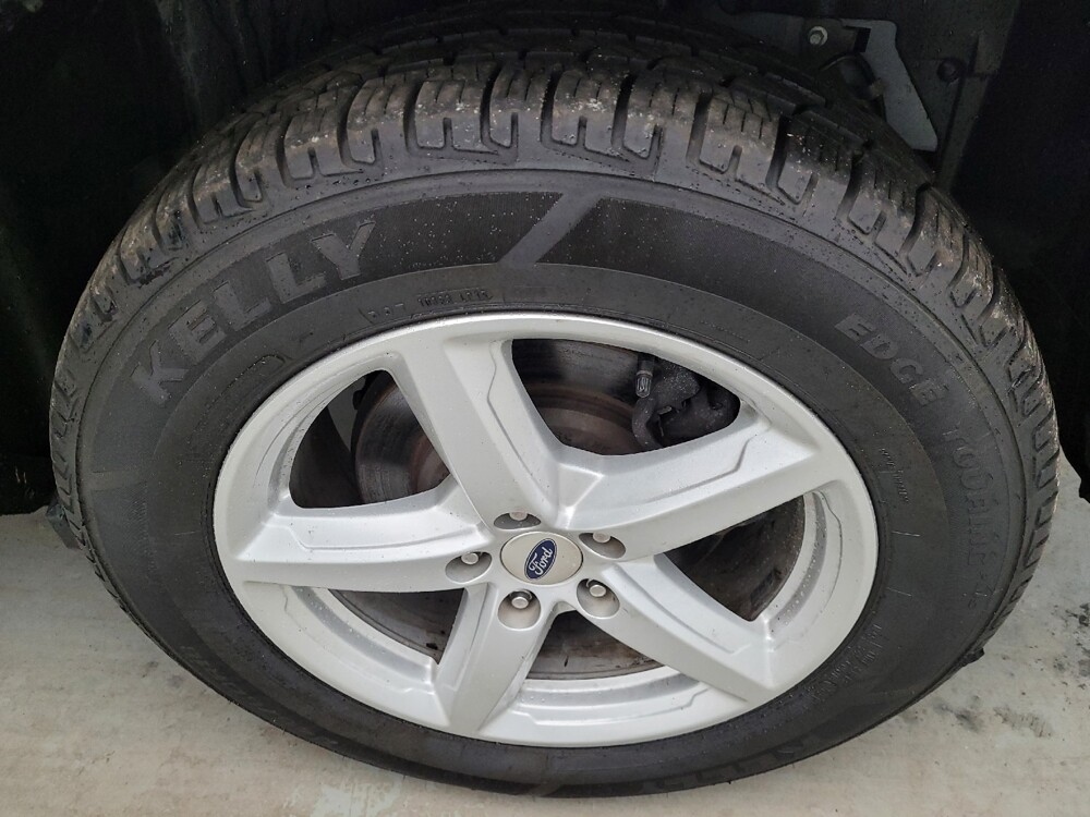 2018 Ford Explorer in Cincinnati, OH 45255 - 18123777 31