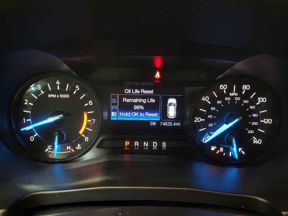 2018 Ford Explorer in Cincinnati, OH 45255 - 18123777 23