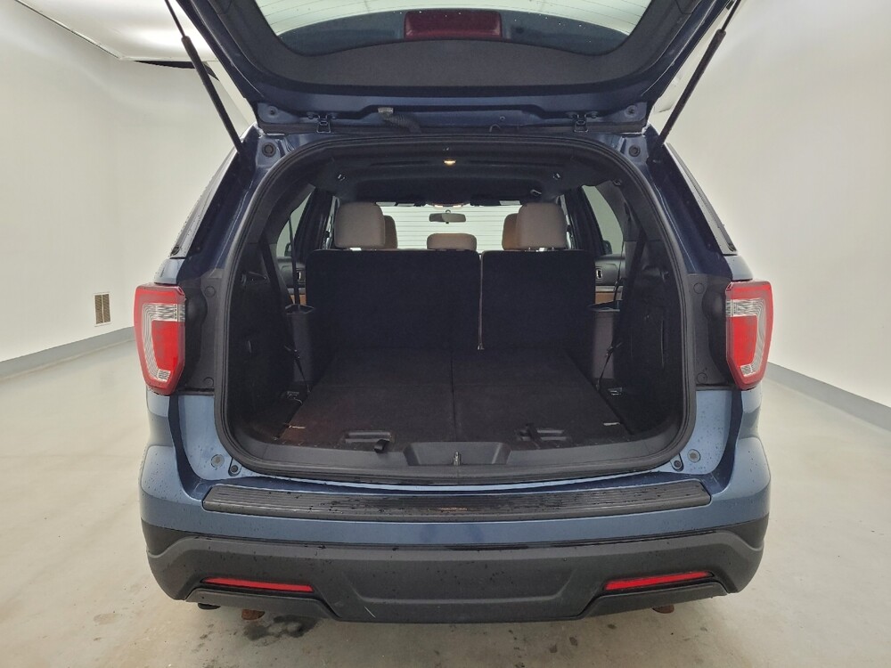 2018 Ford Explorer in Cincinnati, OH 45255 - 18123777 29