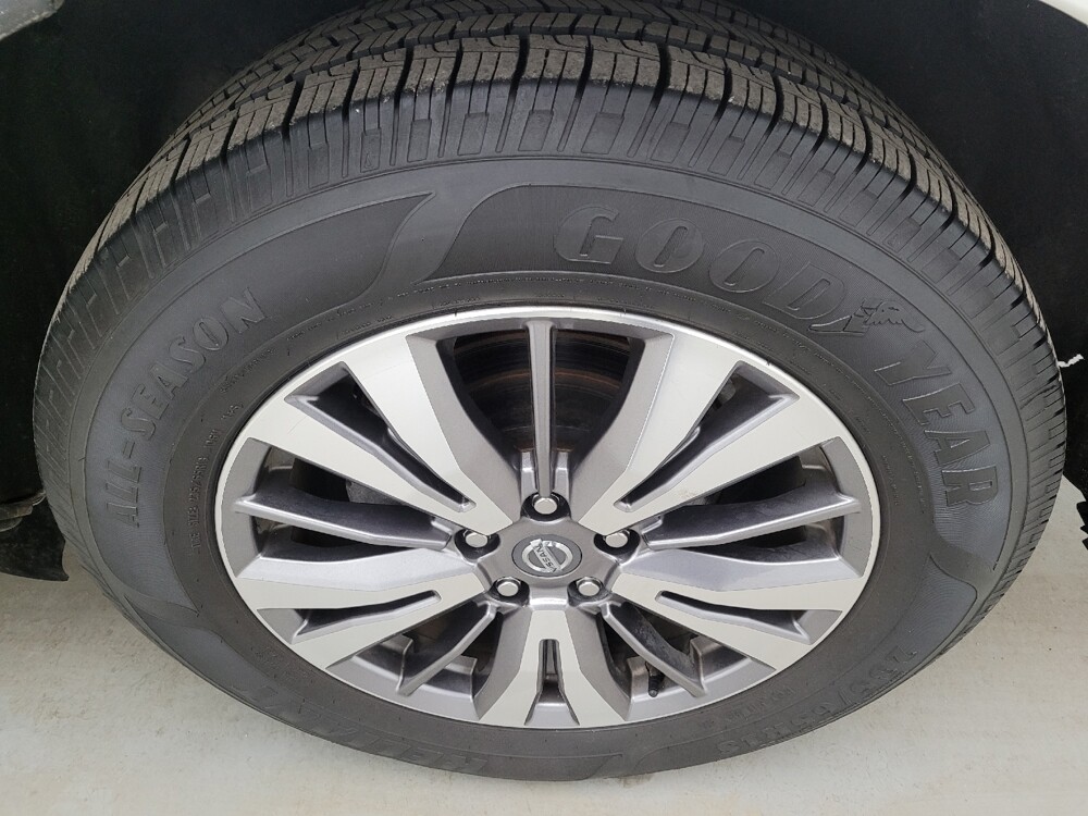 2019 Nissan Pathfinder in Cincinnati, OH 45255 - 18123778 31