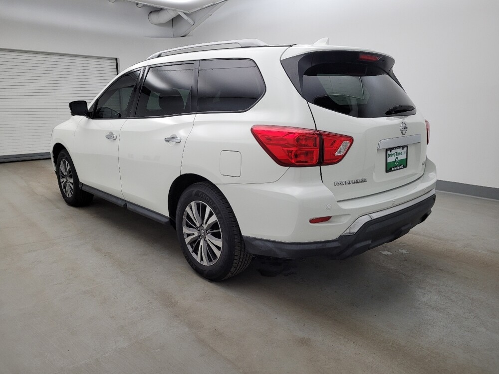 2019 Nissan Pathfinder in Cincinnati, OH 45255 - 18123778 5