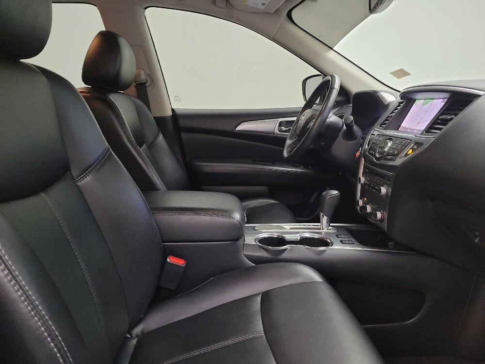 2019 Nissan Pathfinder in Cincinnati, OH 45255 - 18123778 21