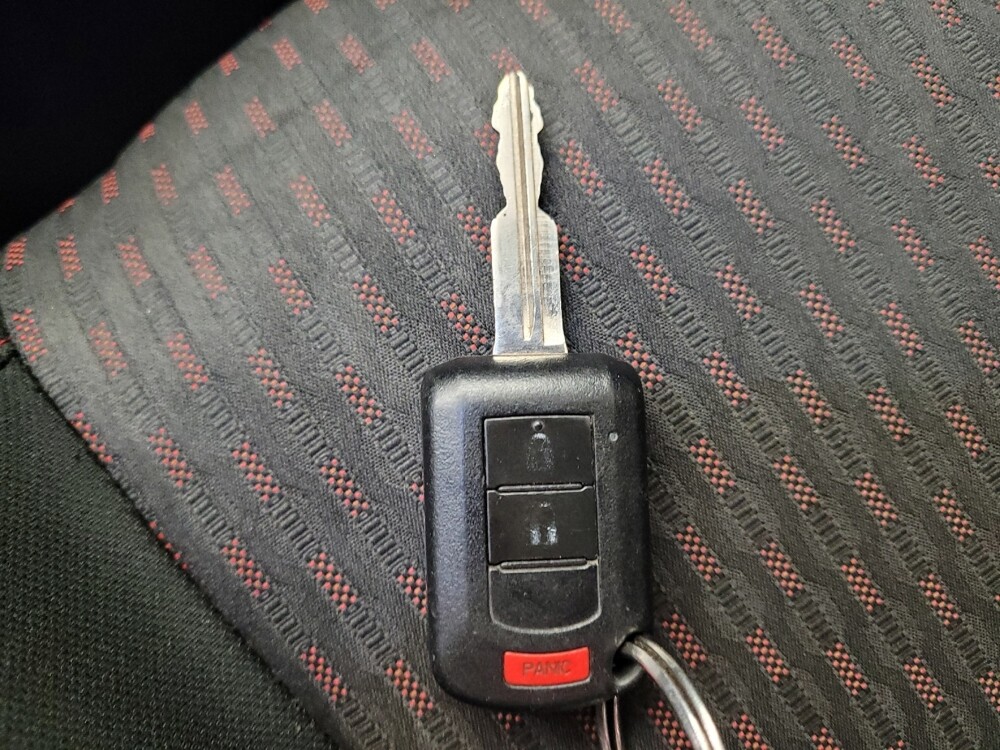 2017 Mitsubishi Outlander Sport in Lexington, KY 40509 - 18123781 32