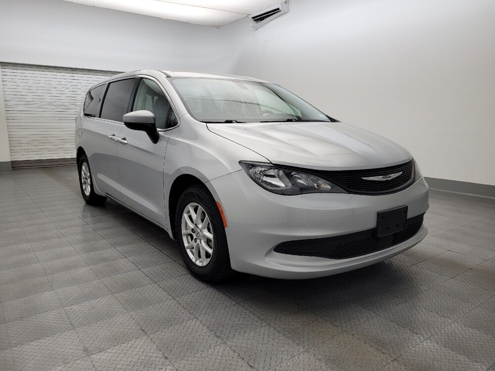 2022 Chrysler Voyager in Tucson, AZ 85705 - 18123782 13