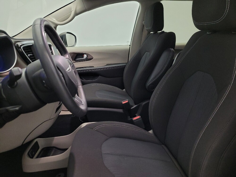 2022 Chrysler Voyager in Tucson, AZ 85705 - 18123782 17