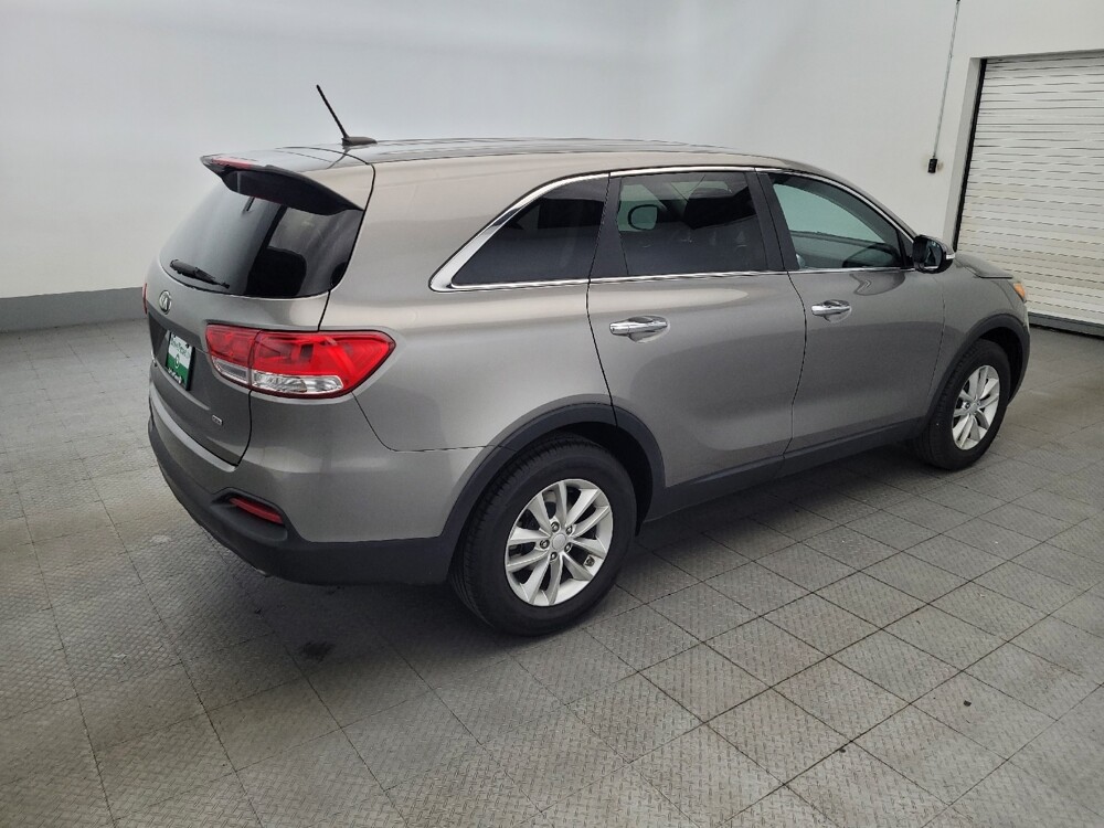 2017 Kia Sorento in Richmond, VA 23235 - 18123783 10