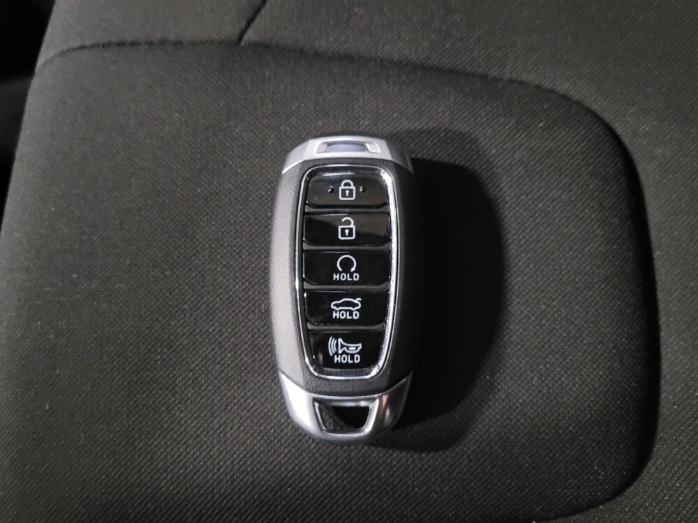 2023 Hyundai Elantra in Williamstown, NJ 8094 - 18123787 32