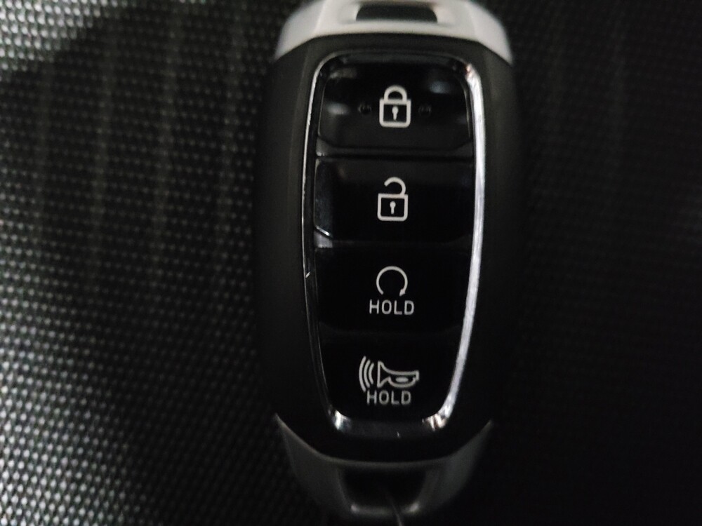 2023 Hyundai Venue in Pittsburgh, PA 15237 - 18123792 32