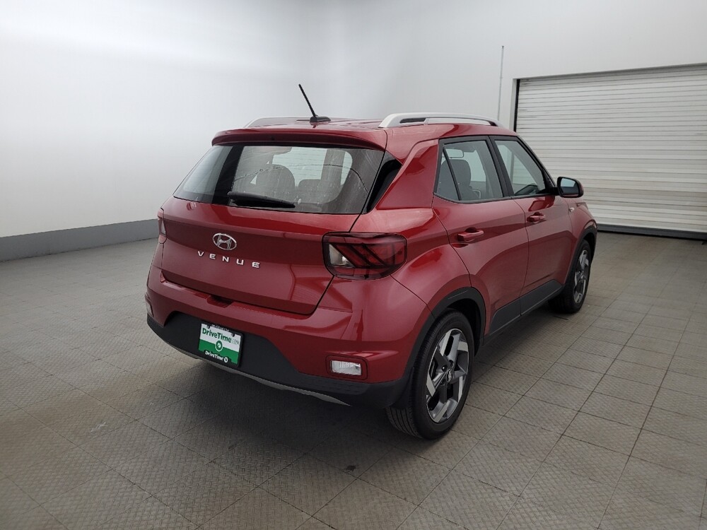 2023 Hyundai Venue in Pittsburgh, PA 15237 - 18123792 9