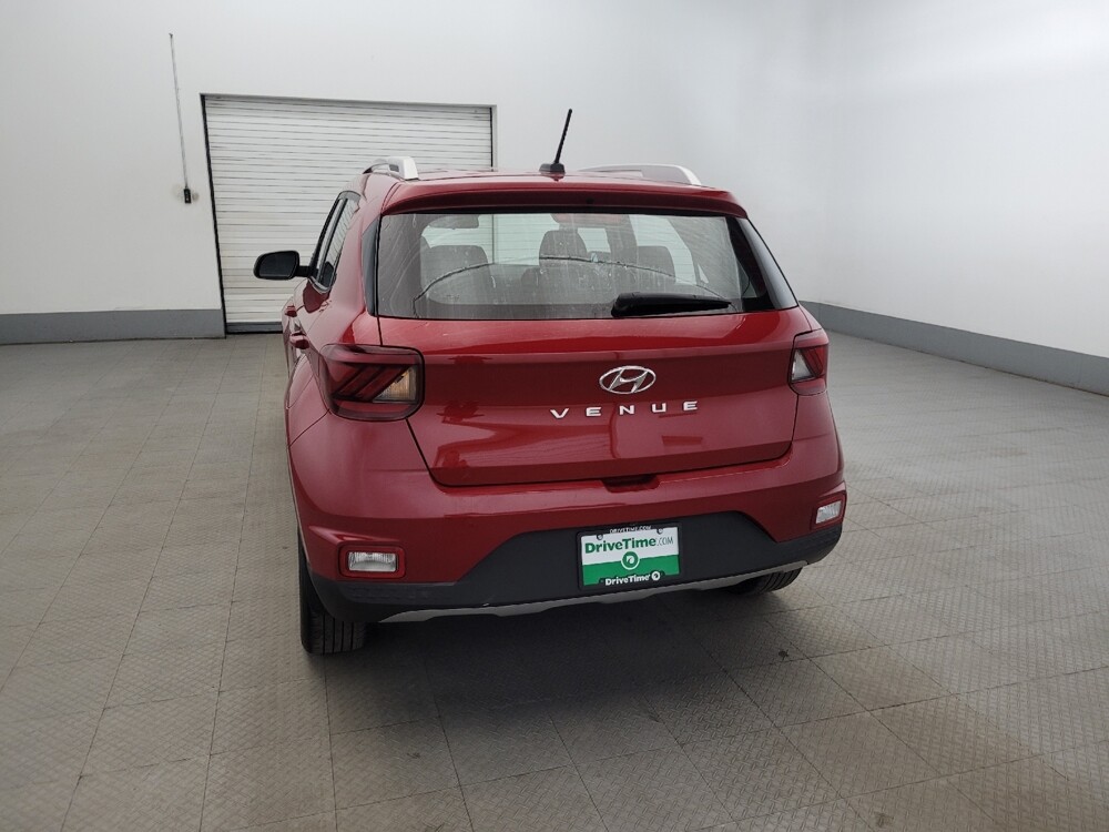 2023 Hyundai Venue in Pittsburgh, PA 15237 - 18123792 6