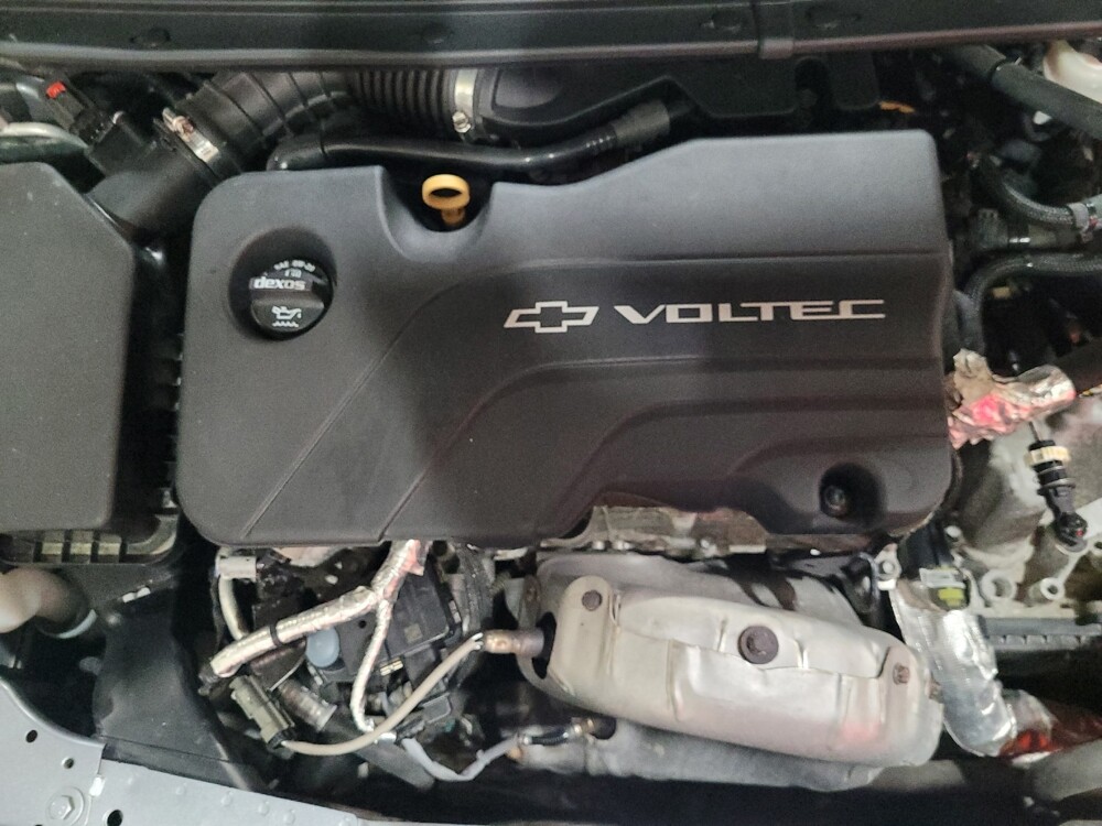 2018 Chevrolet Volt in Chesapeake, VA 23320 - 18123797 30