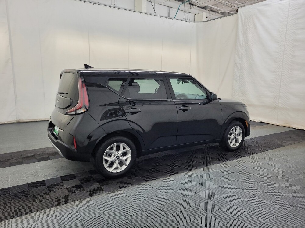2025 Kia Soul in Allentown, PA 18103 - 18123804 10