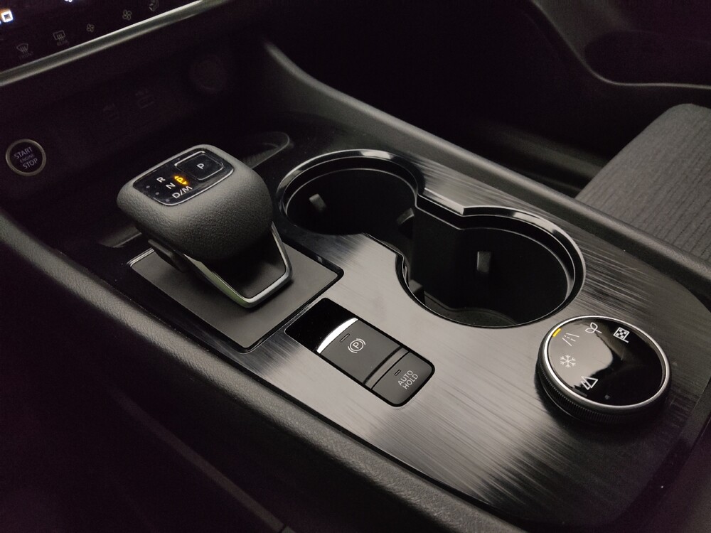 2023 Nissan Rogue in Gladstone, MO 64118 - 18123811 26