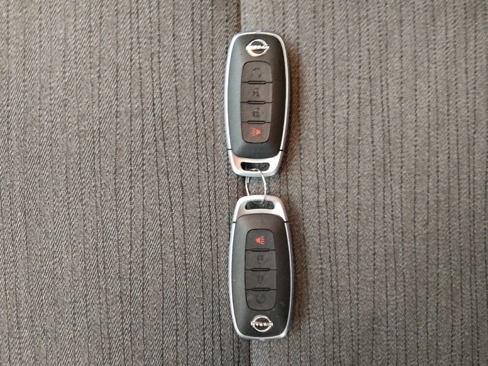 2023 Nissan Rogue in Gladstone, MO 64118 - 18123811 32