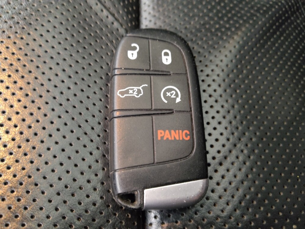 2019 Jeep Grand Cherokee in Topeka, KS 66611 - 18123812 32