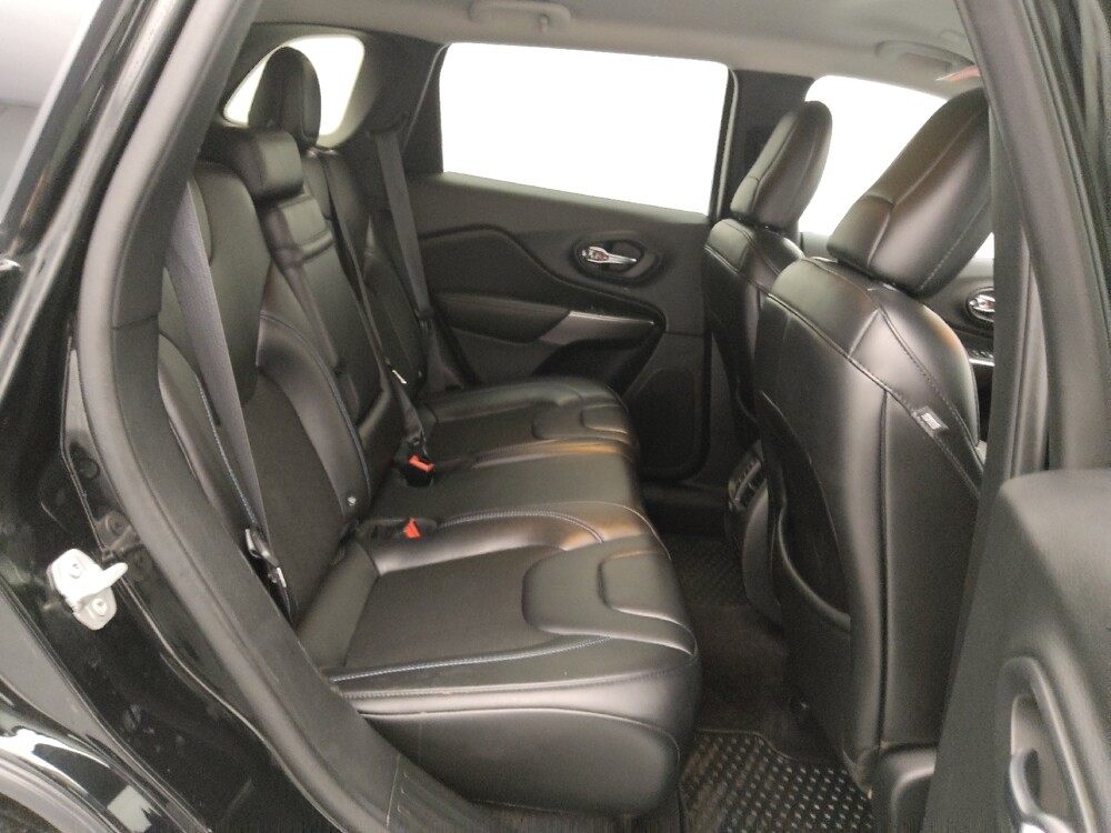 2019 Jeep Cherokee in Topeka, KS 66611 - 18123813 19