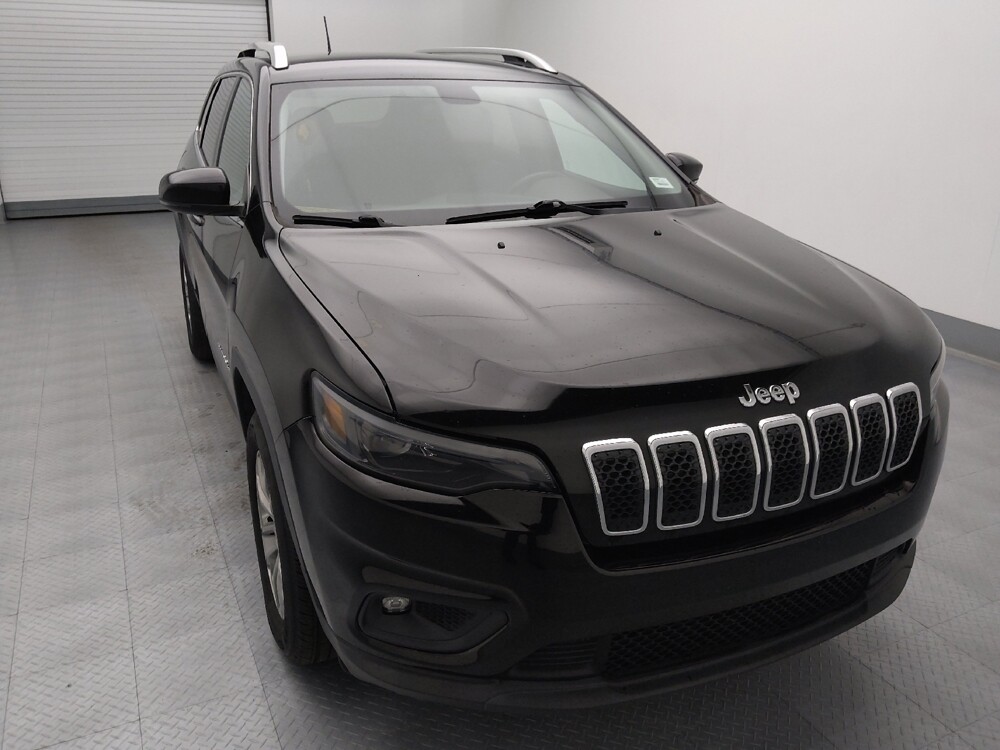 2019 Jeep Cherokee in Topeka, KS 66611 - 18123813 14