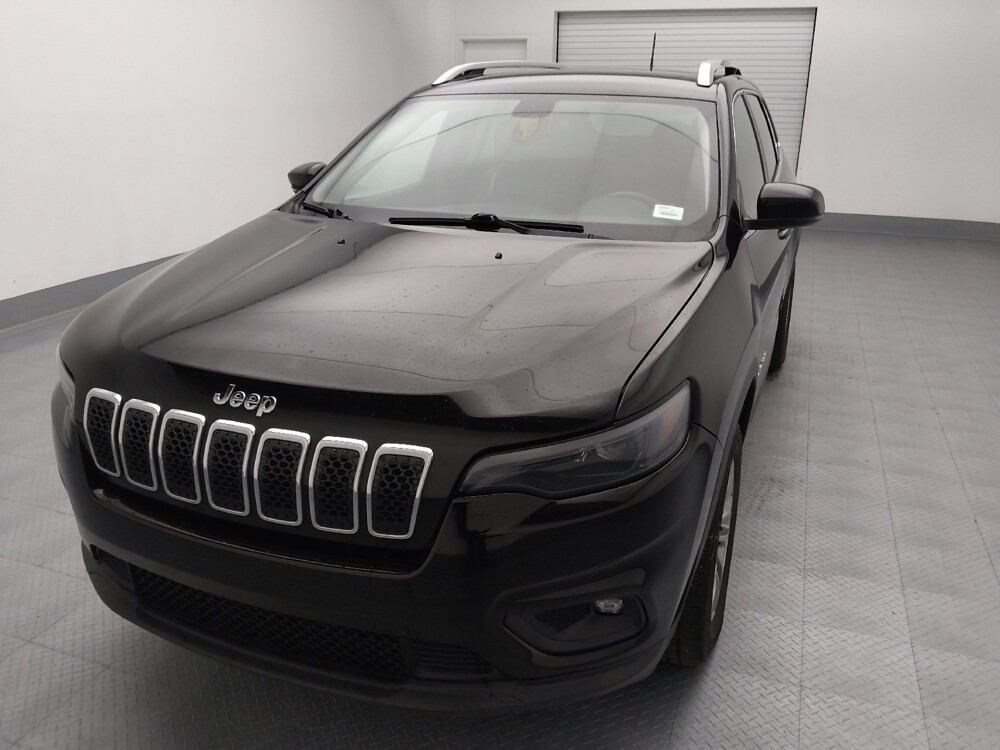 2019 Jeep Cherokee in Topeka, KS 66611 - 18123813 15