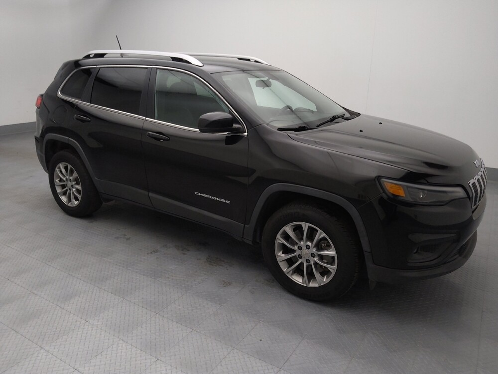 2019 Jeep Cherokee in Topeka, KS 66611 - 18123813 11