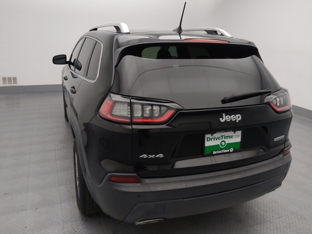 2019 Jeep Cherokee in Topeka, KS 66611 - 18123813 6