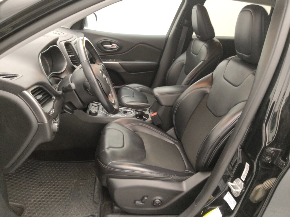 2019 Jeep Cherokee in Topeka, KS 66611 - 18123813 18