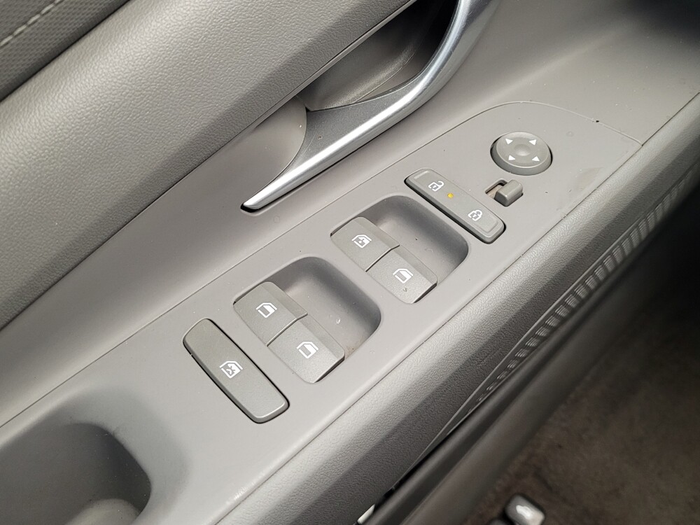 2024 Hyundai Elantra in Miamisburg, OH 45342 - 18123816 27