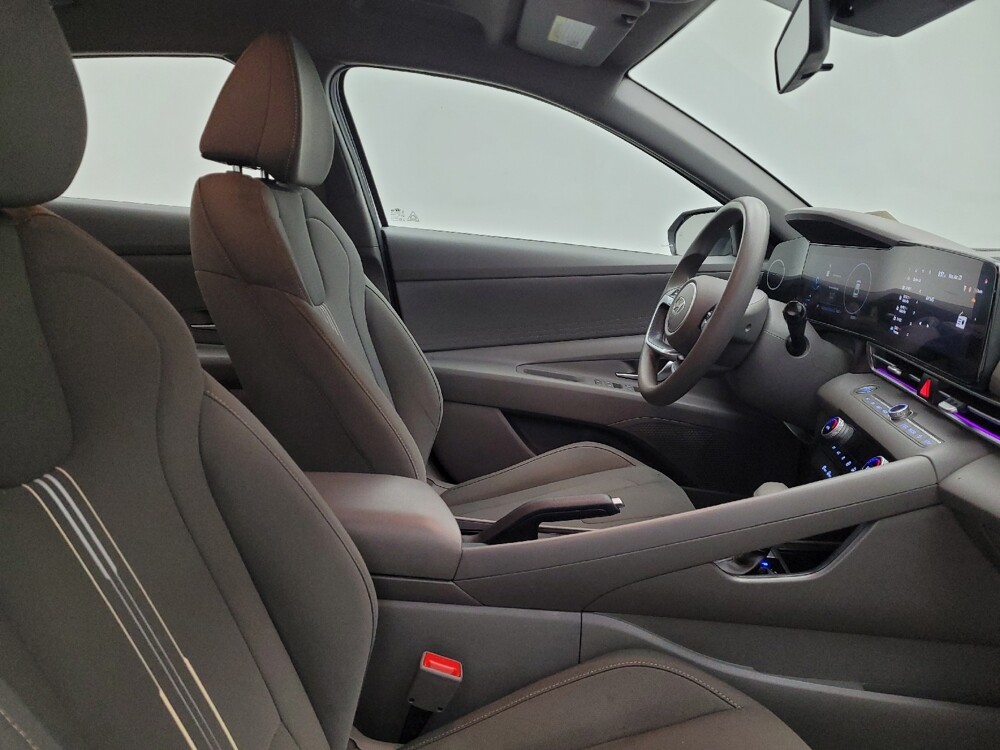 2024 Hyundai Elantra in Miamisburg, OH 45342 - 18123816 21