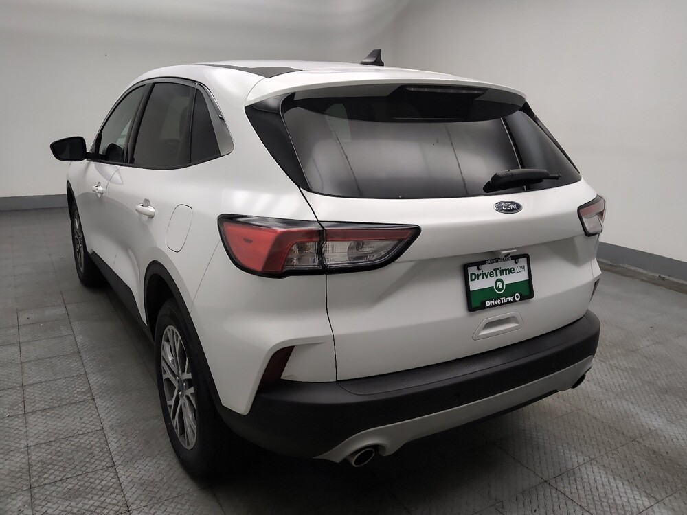 2022 Ford Escape in Lombard, IL 60148 - 18123818 5