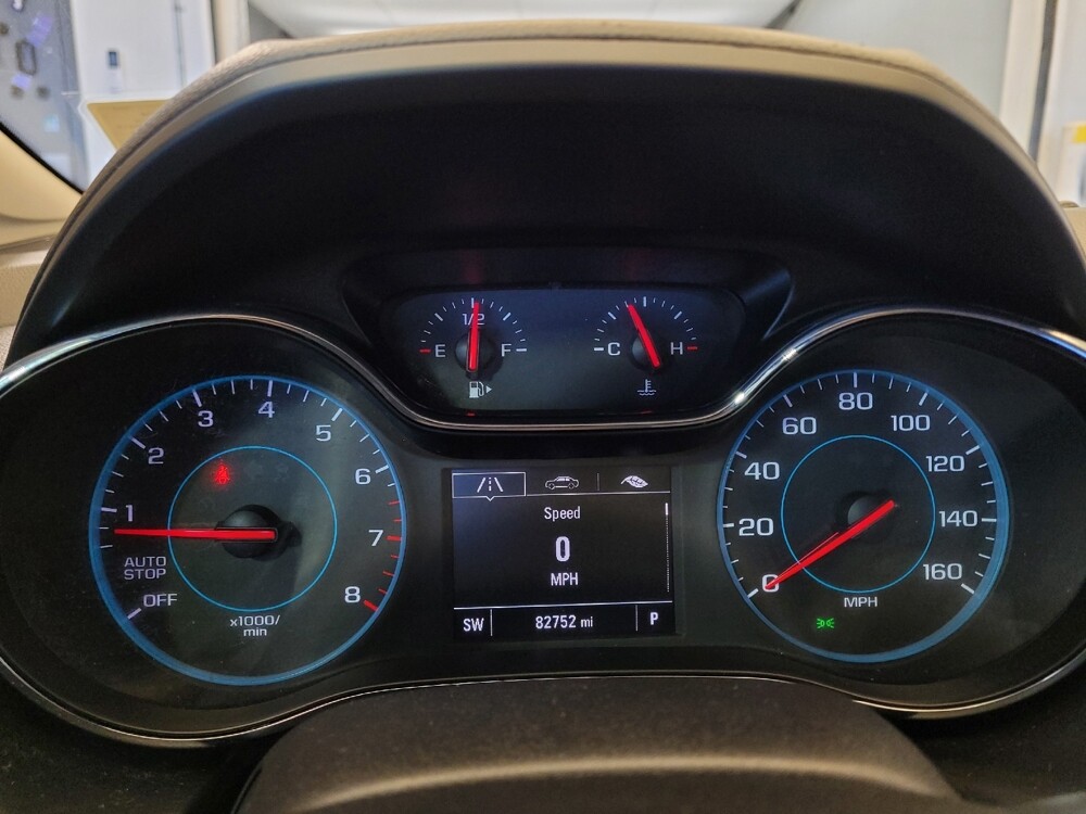 2018 Chevrolet Cruze in Lexington, KY 40509 - 18123822 23