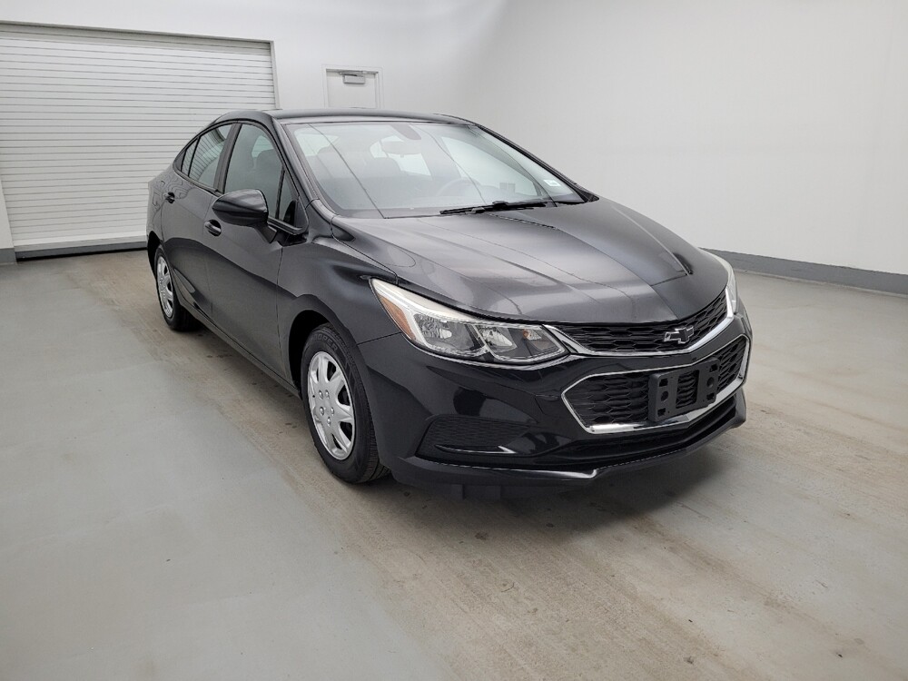 2018 Chevrolet Cruze in Lexington, KY 40509 - 18123822 13