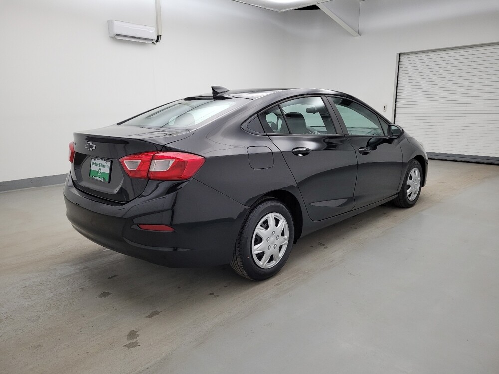 2018 Chevrolet Cruze in Lexington, KY 40509 - 18123822 10