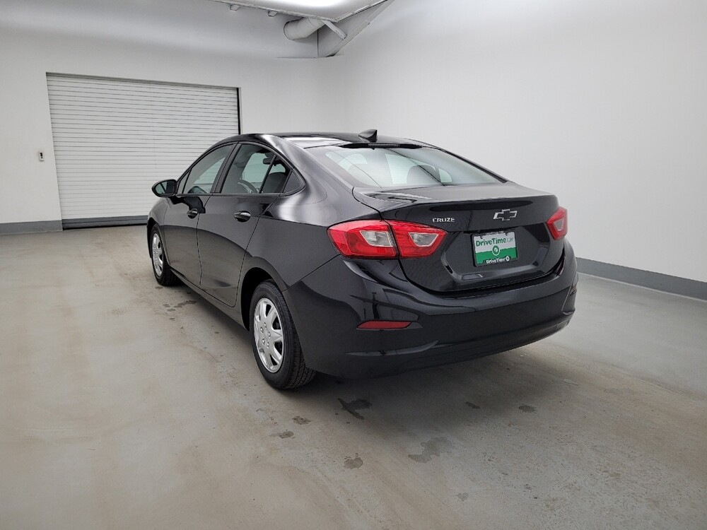 2018 Chevrolet Cruze in Lexington, KY 40509 - 18123822 5