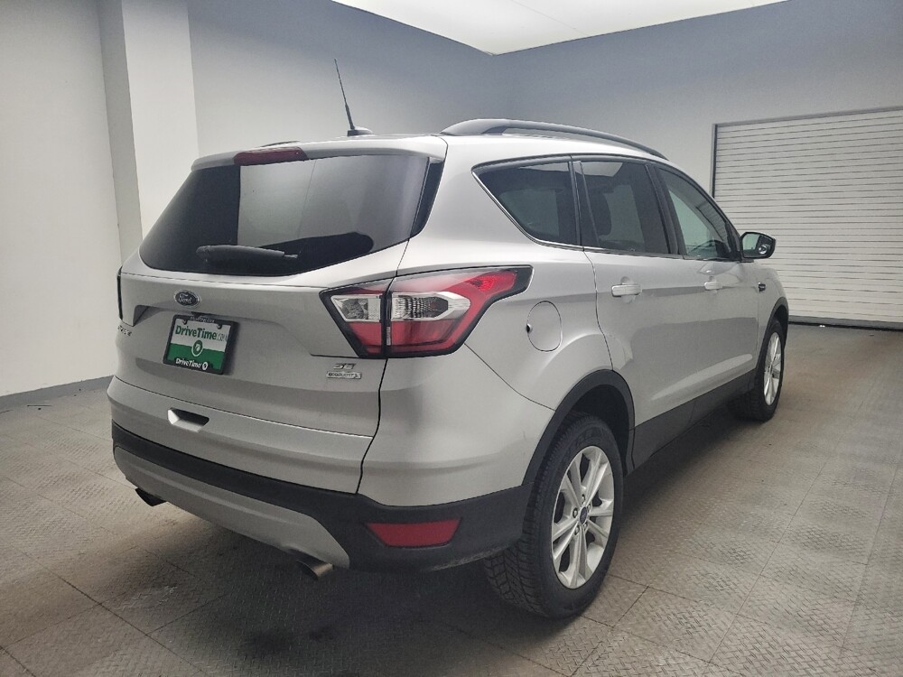 2017 Ford Escape in Eastpointe, MI 48021 - 18123827 9