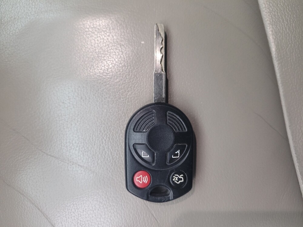 2017 Ford Escape in Eastpointe, MI 48021 - 18123827 32