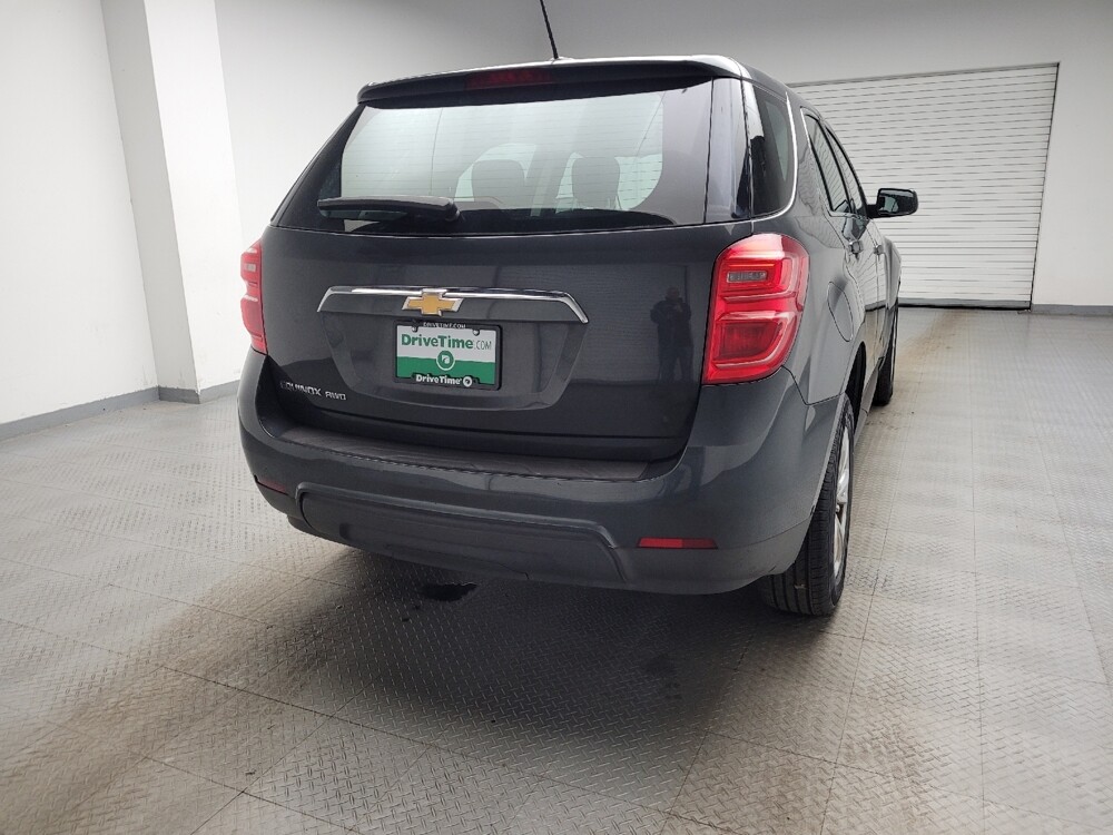 2017 Chevrolet Equinox in Eastpointe, MI 48021 - 18123829 7