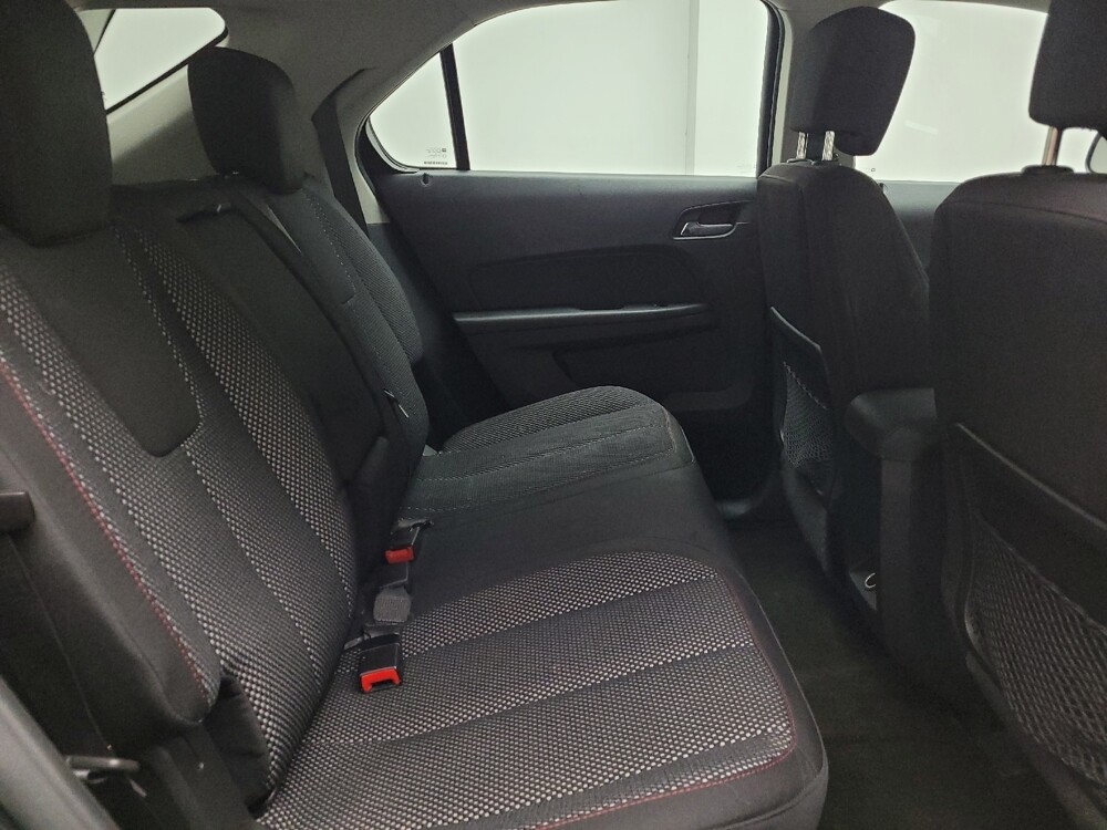 2017 Chevrolet Equinox in Eastpointe, MI 48021 - 18123829 19