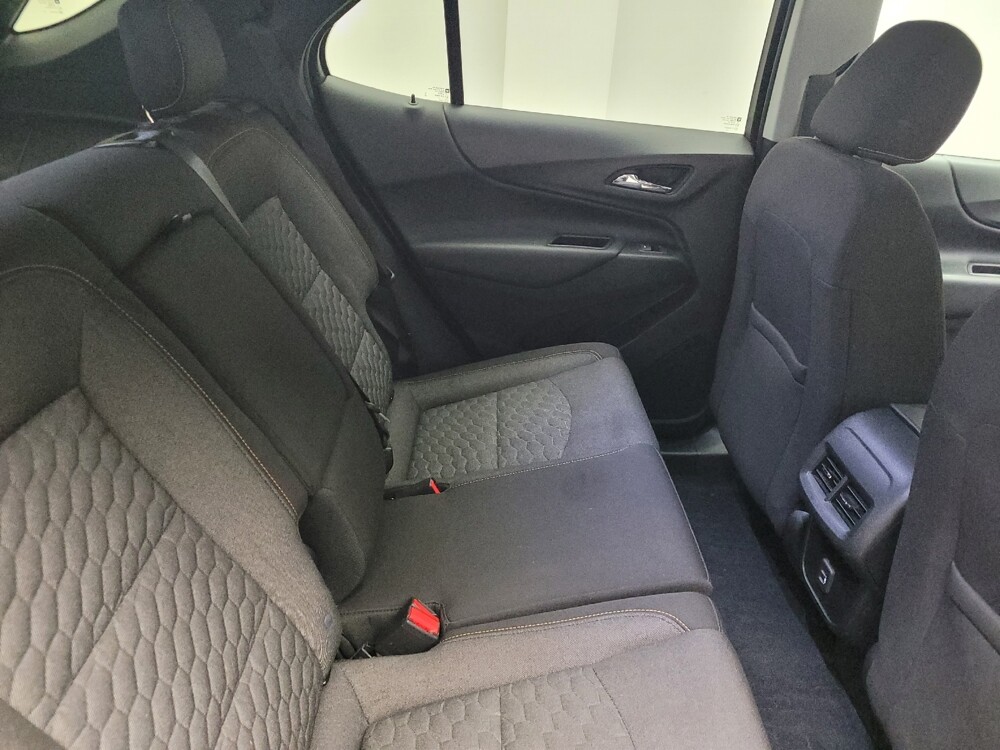 2019 Chevrolet Equinox in Taylor, MI 48180 - 18123830 19