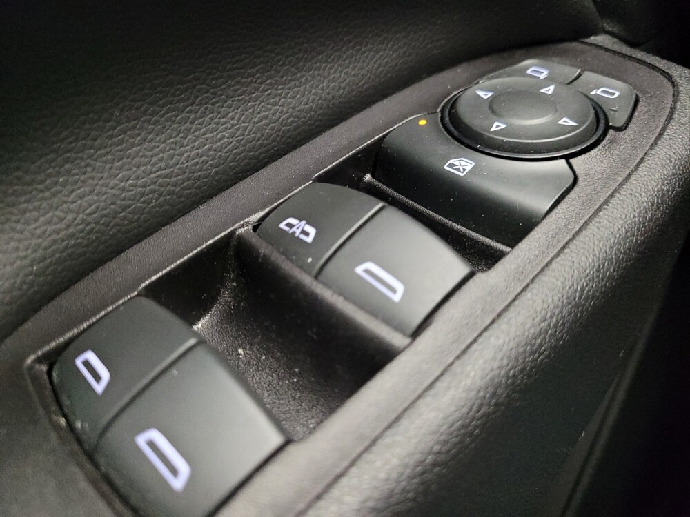 2019 Chevrolet Equinox in Taylor, MI 48180 - 18123830 27