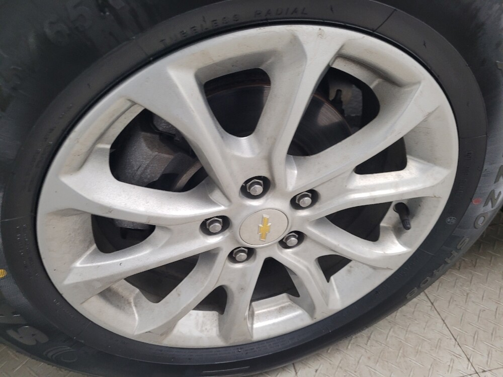 2019 Chevrolet Equinox in Taylor, MI 48180 - 18123830 31