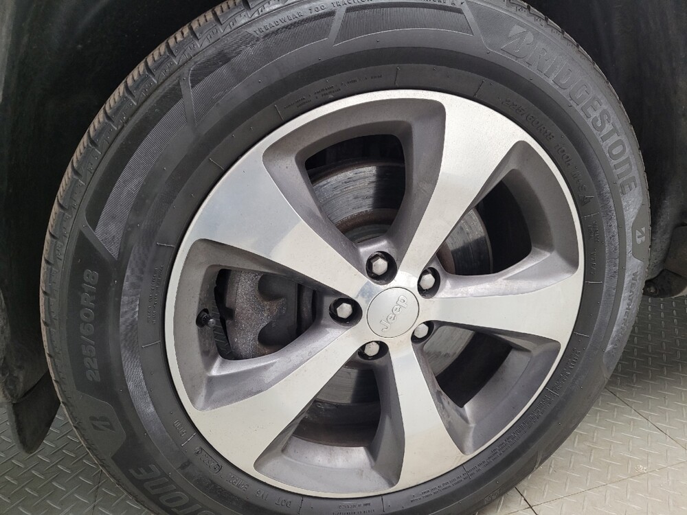 2019 Jeep Cherokee in Taylor, MI 48180 - 18123831 31