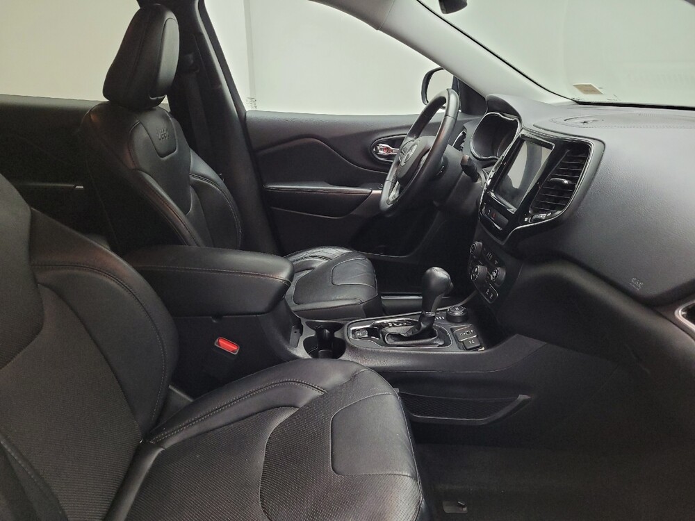 2019 Jeep Cherokee in Taylor, MI 48180 - 18123831 21