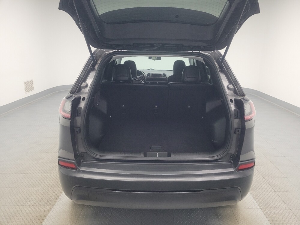 2019 Jeep Cherokee in Mishawaka, IN 46545 - 18123835 29