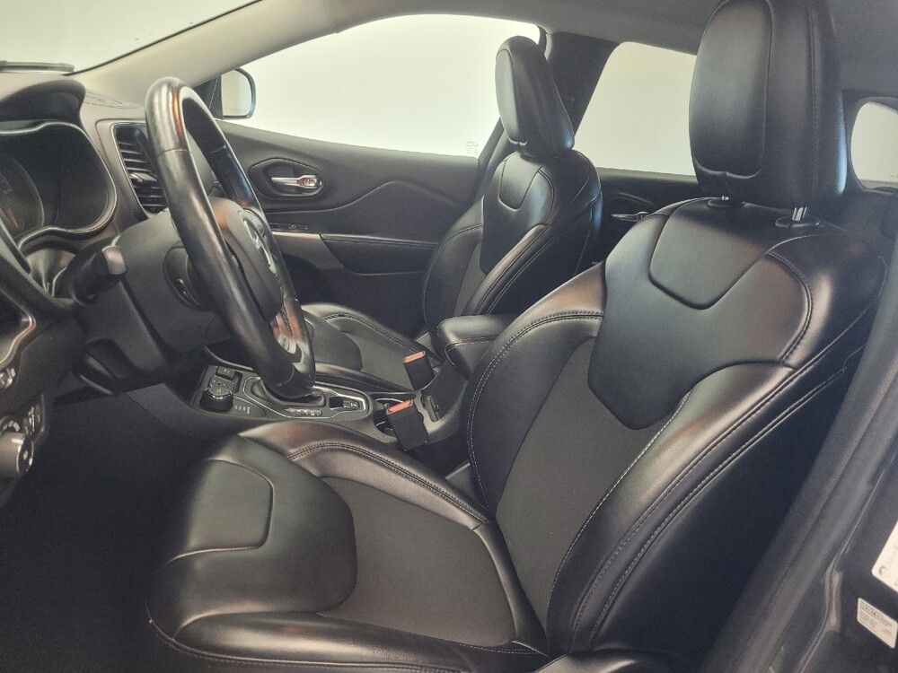 2019 Jeep Cherokee in Mishawaka, IN 46545 - 18123835 17