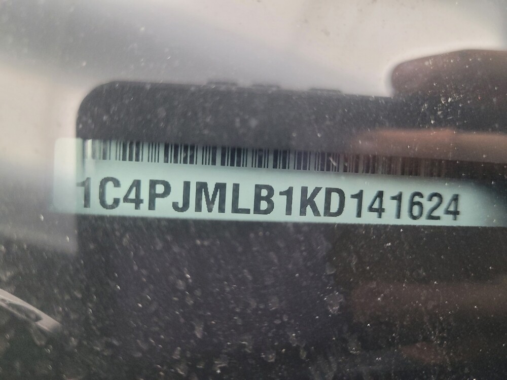 2019 Jeep Cherokee in Mishawaka, IN 46545 - 18123835 33